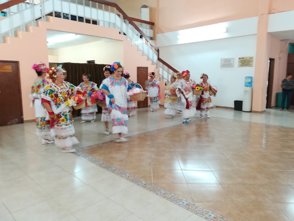 Centro Cultural "Ricardo López Mendez"