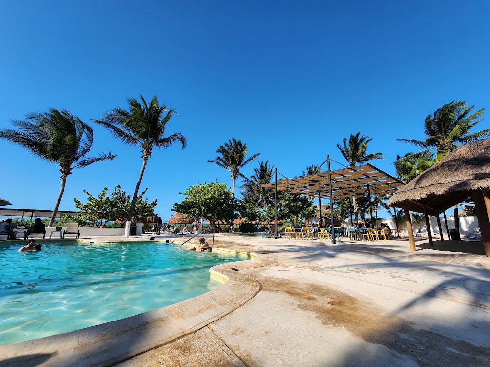 Kokomo Club de Playa