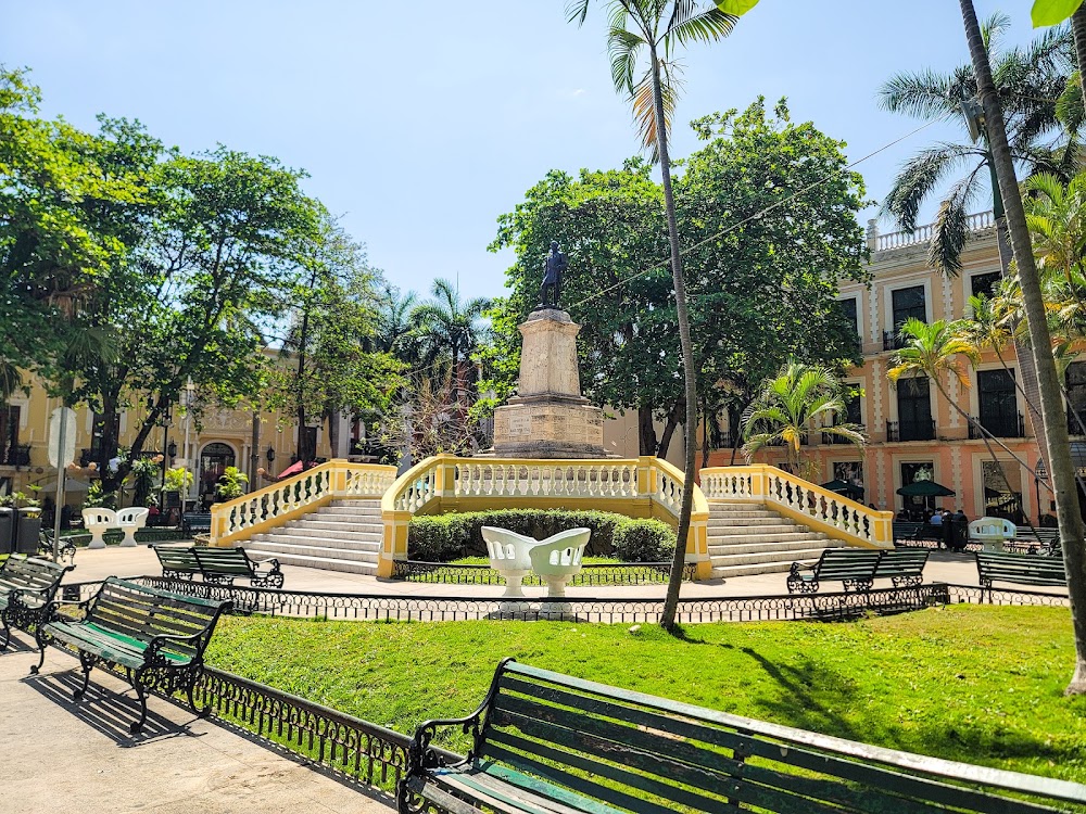 Parque Hidalgo. "U K'íiwik Hidalgo"