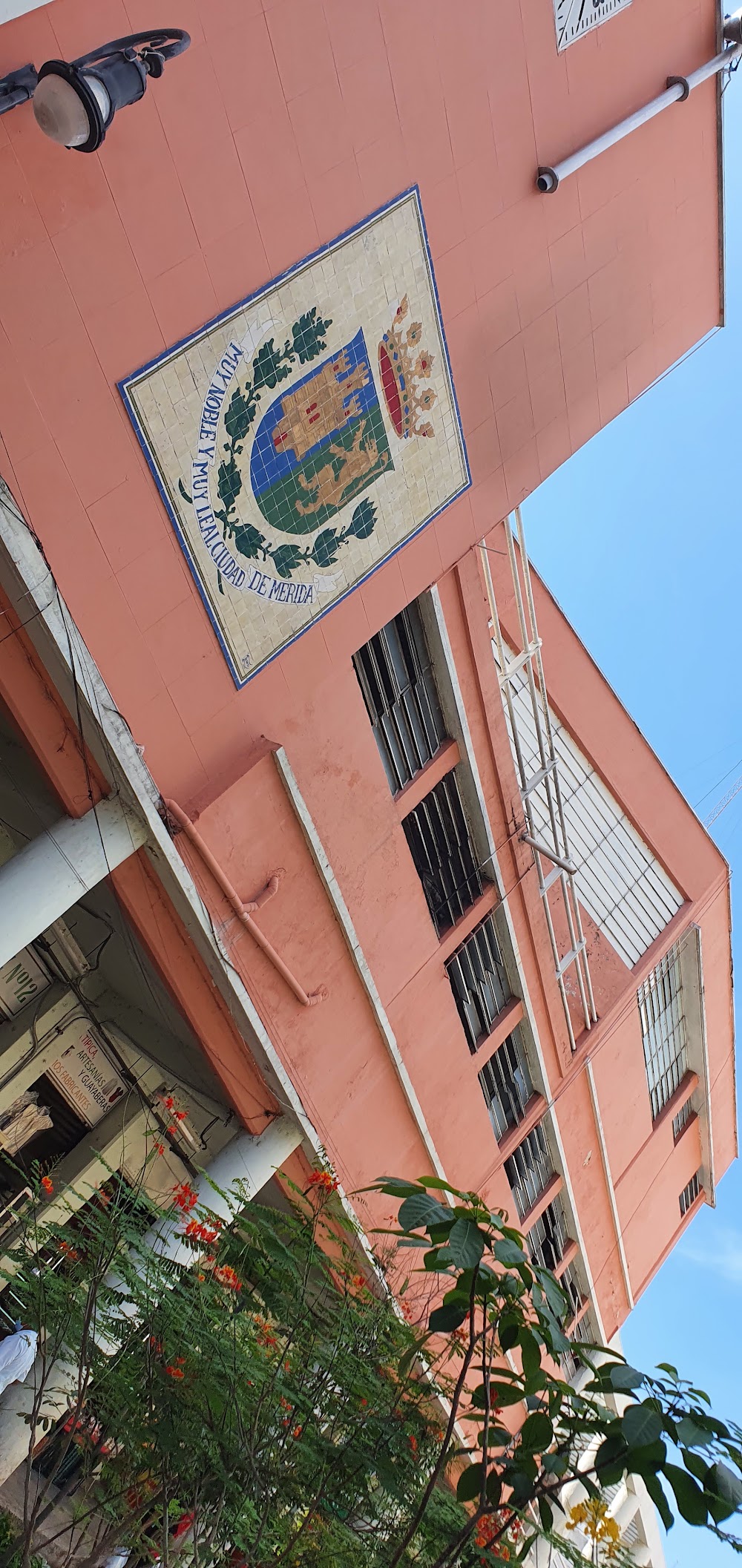 Mercado "Lucas de Gálvez". "Nojoch Kúuchil koonol Lucas de Gálvez "