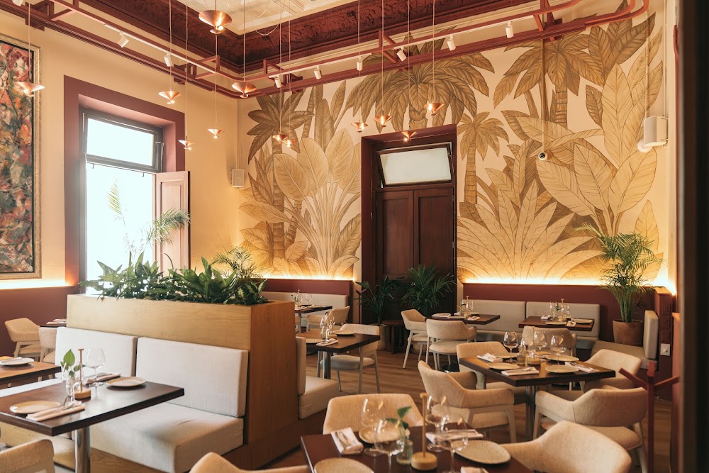 José Rosé Bistro & Grill