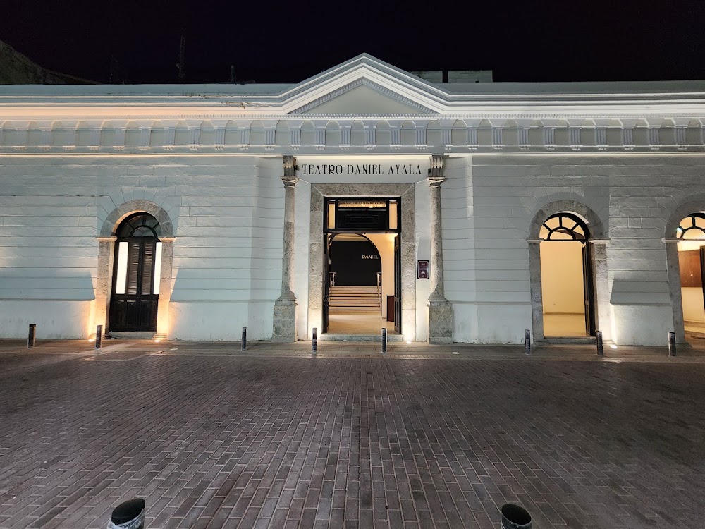 Teatro Daniel Ayala