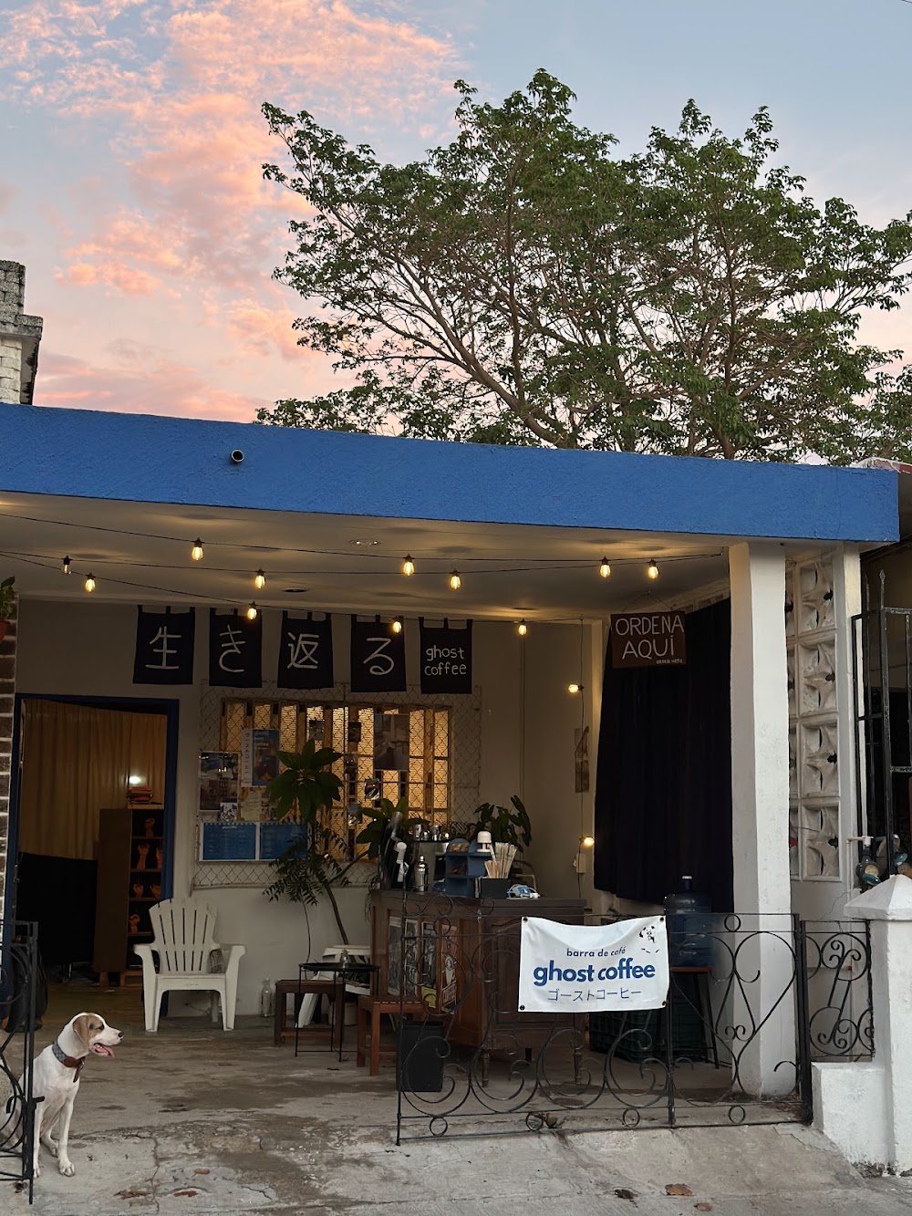 GHOST: Café del Barrio
