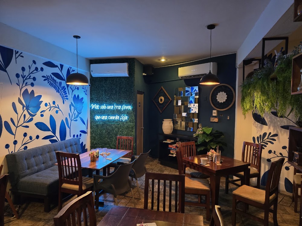 Cafecito Necesito - Cafetería, Panadería, Restaurante
