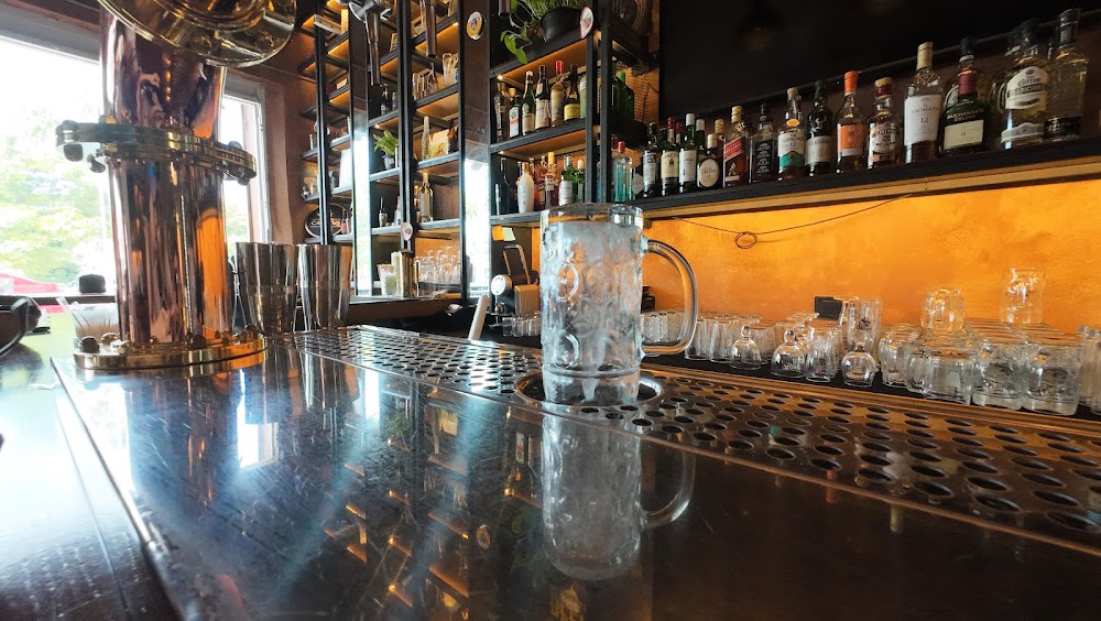 Bardo Taproom | Bar | Restaurante