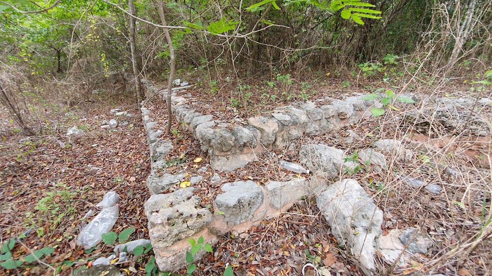 Parque arqueológico de Altabrisa. " Altabrisa ruinas k'íiwik"