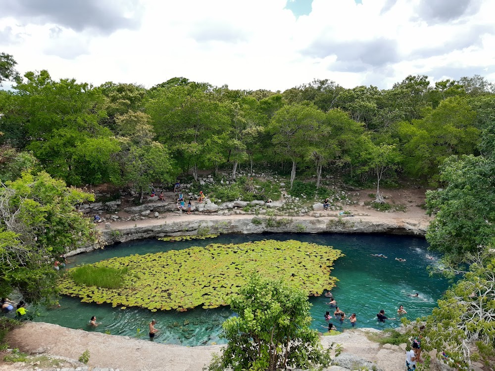 Cenote Xlacah