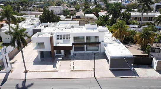 Casa en Renta en Mérida | 1,345 m² Construcción | Zona Villas La Hacienda
