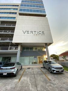 Montecristo: Oficina Corporativa Amueblada 160 m2 P B Exterior