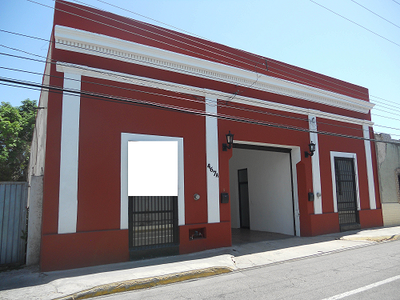 Oficina en Renta con bodega en el Centro