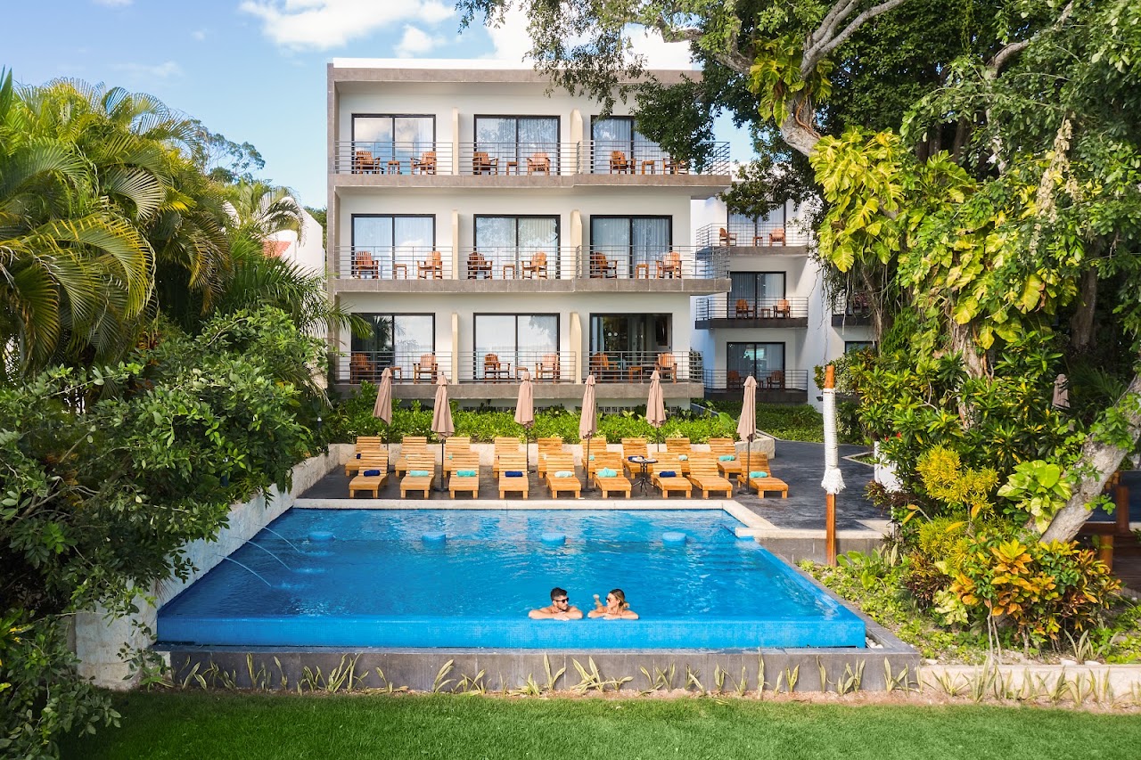 Cristalino, Lagoon Front Hotel, Restaurant & Spa