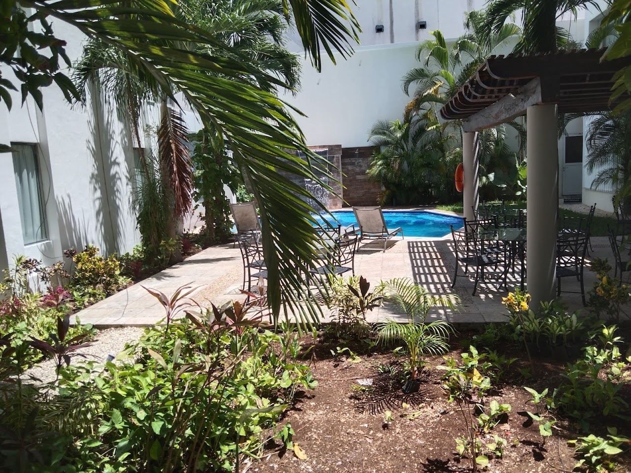 Hotel Ambiance Suites Cancun